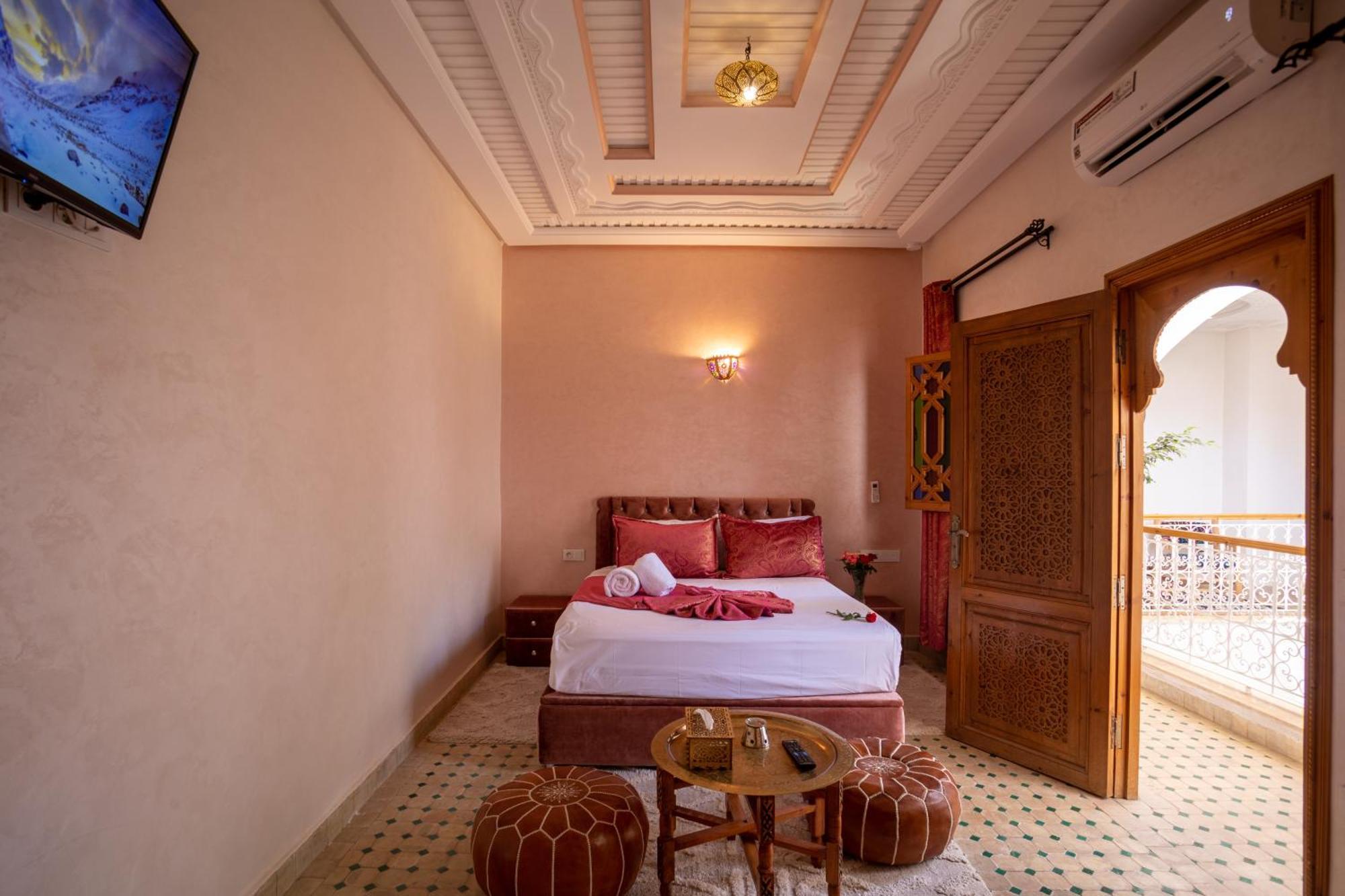 Riad Petite Rose マラケシュ エクステリア 写真
