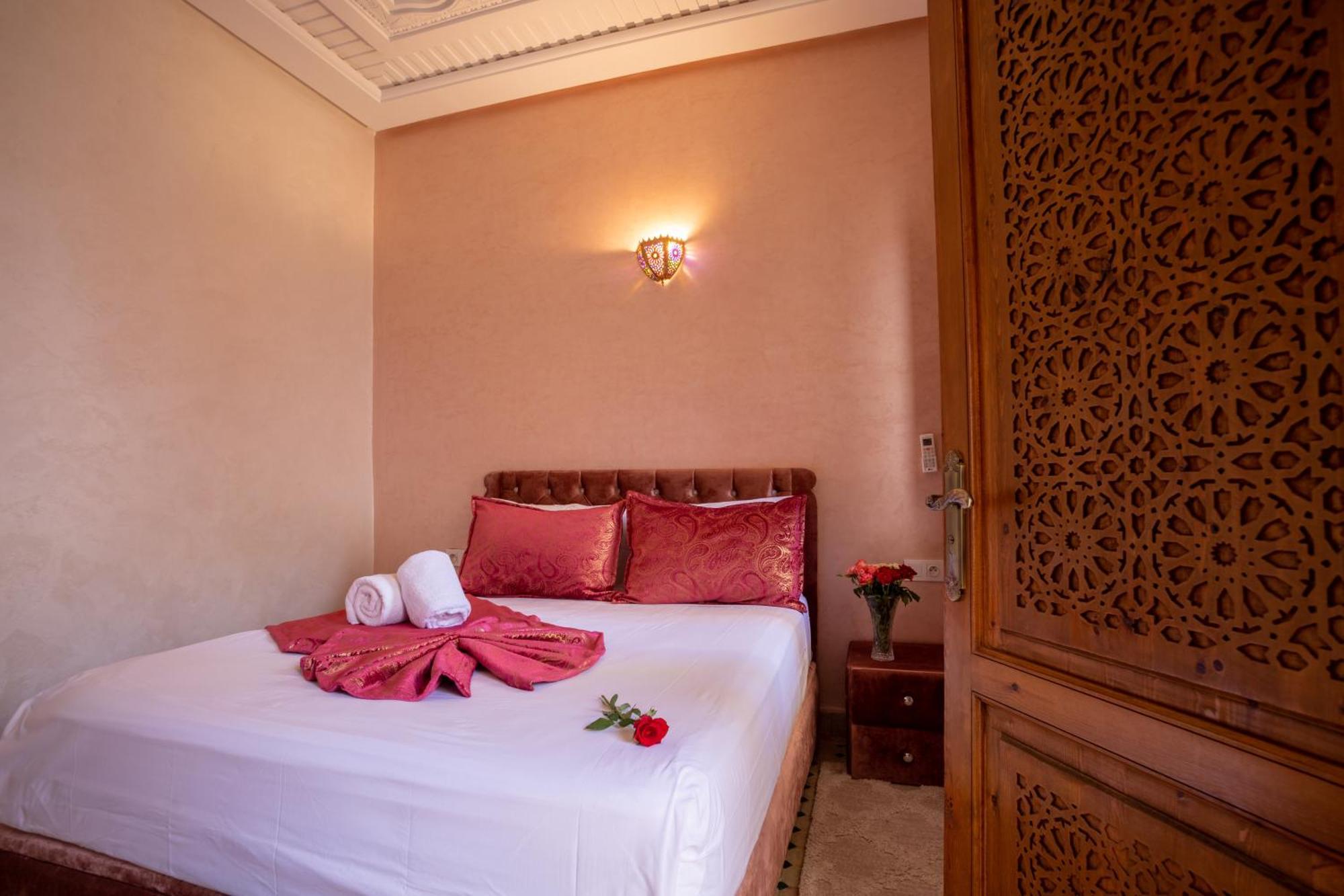 Riad Petite Rose マラケシュ エクステリア 写真